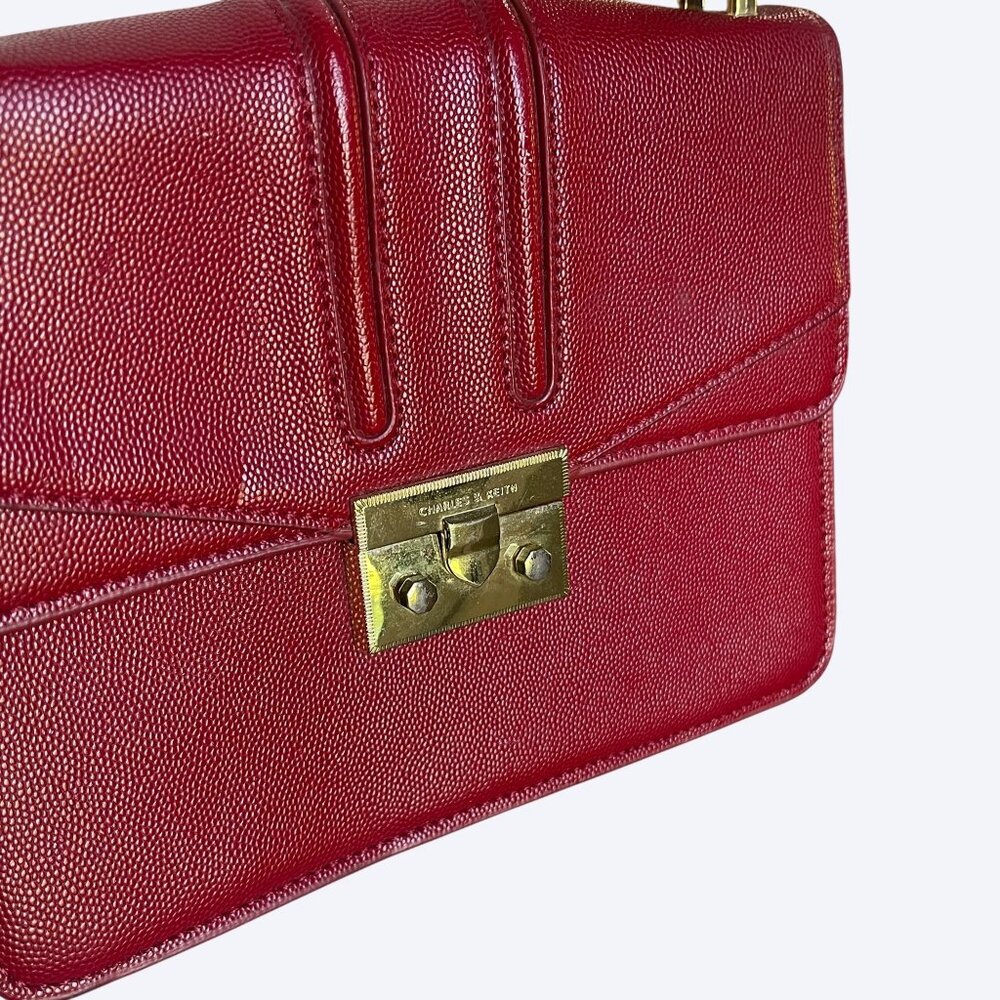 Charles & Keith Red Leather Shoulder Crossbody Bag Gold Chain Strap Push-Lock - Picture 5 of 11